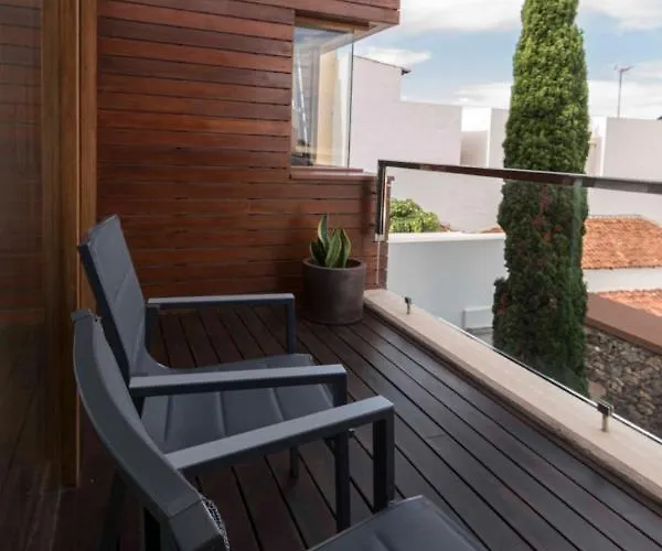 Vivienda El Cipres. Terraza Con Espectaculares Vistas Al Mar. *