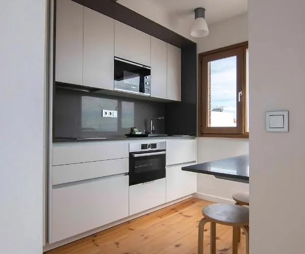 Vivienda El Cipres. Terraza Con Espectaculares Vistas Al Mar. *